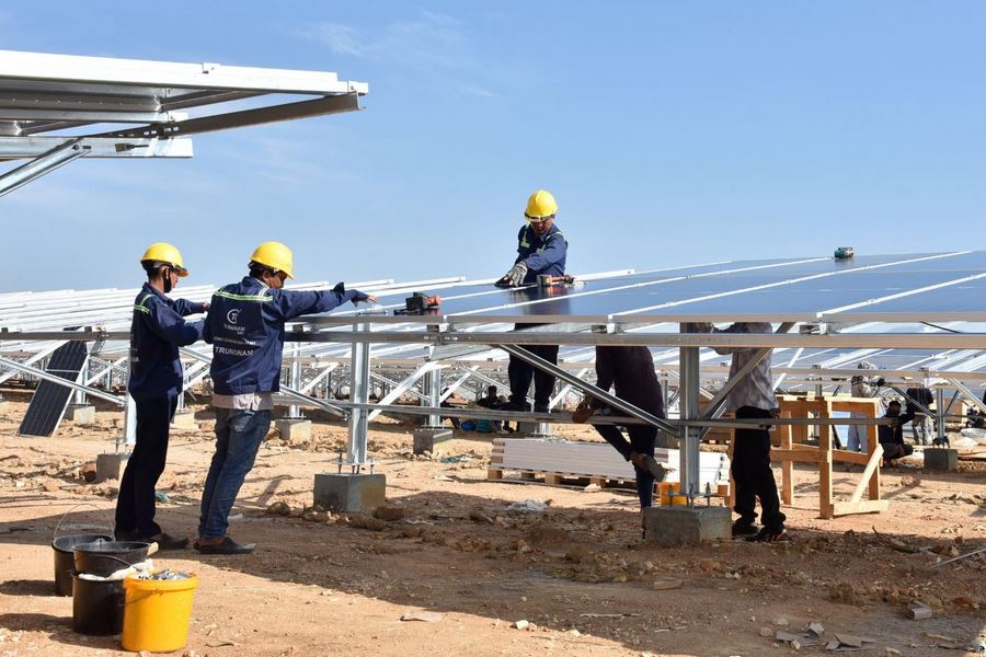 Khánh thành dự án điện mặt trời lớn nhất ĐNÁ tại Ninh Thuận